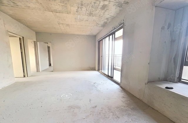 远洋山水4室2厅121㎡45万二手房图片