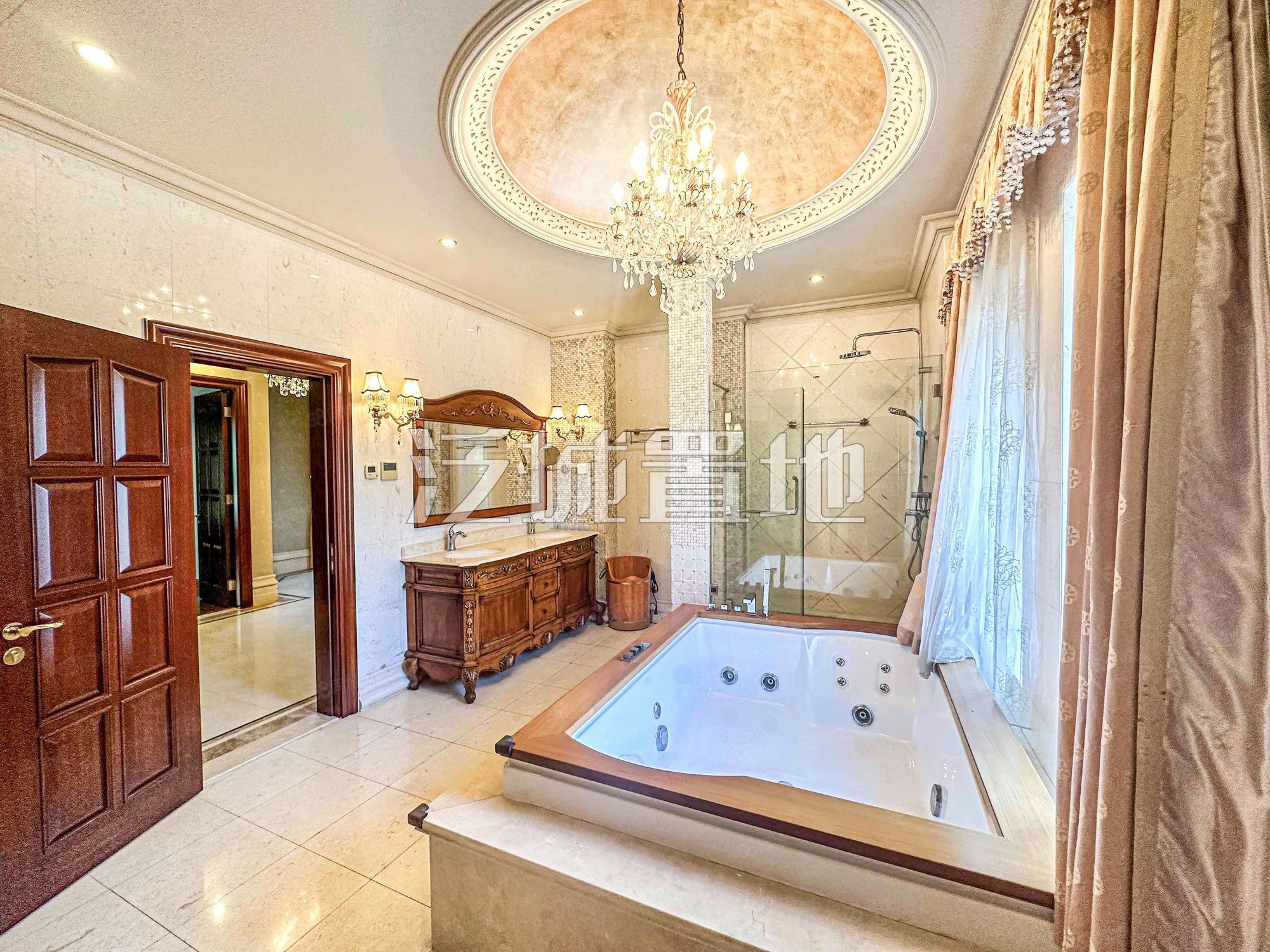 北京玫瑰園9室5廳12衛(wèi)607㎡南北5880萬(wàn)