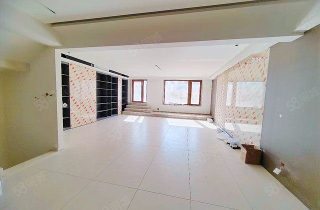 伟峰东域(别墅)5室2厅399.31㎡768万二手房图片