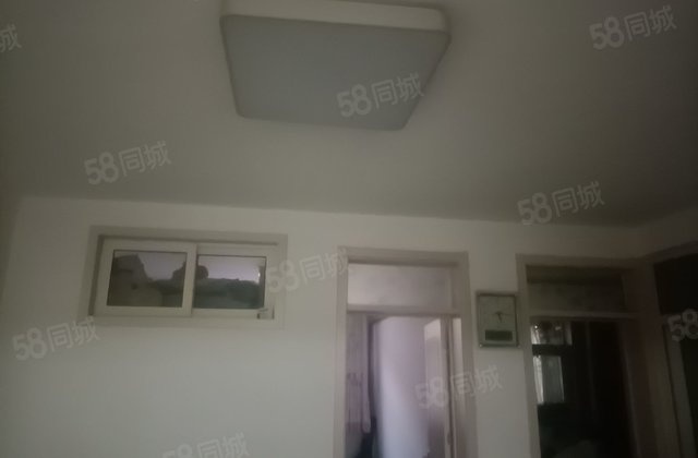 二楼铁路安民小区，价格超 诚心出售，真实购房面谈议价。