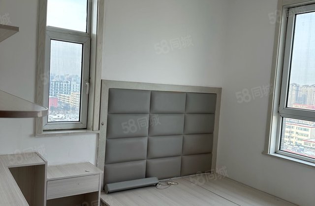 位于市中心东昌中学本部