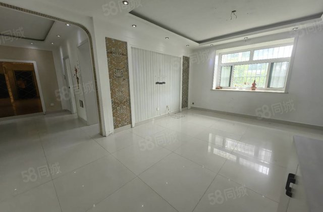 阳光，实验本部三室两厅两卫142平 仅售129万