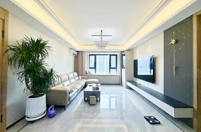 豪邦锦上3室2厅125.4㎡135万二手房图片