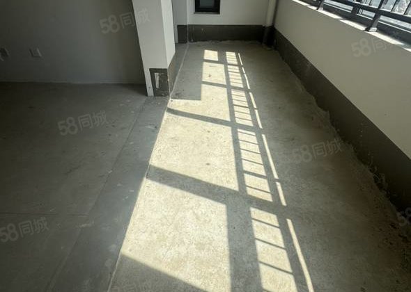 新泰吾悦华府1室2厅80㎡33.8万二手房图片