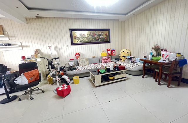 东昌中学 水城华府 电梯房 可以隔三室 送储 可按揭 免大税