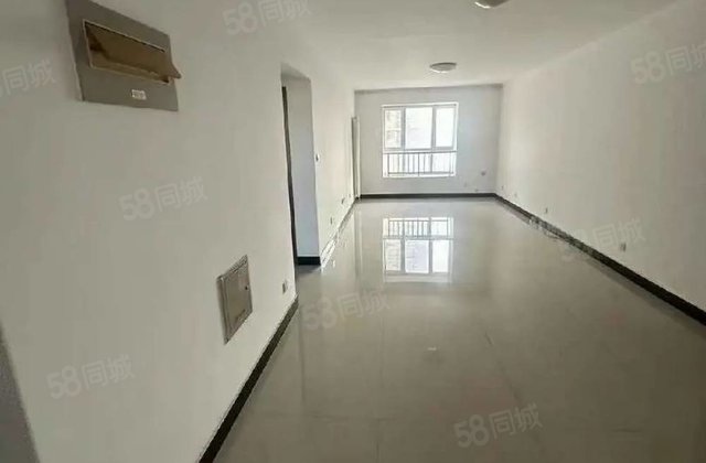 假日山水华庭3室2厅134㎡93.8万二手房图片