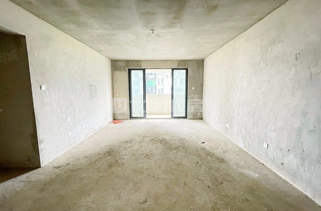 医大蟠龙臻泽苑4室2厅149㎡125万二手房图片