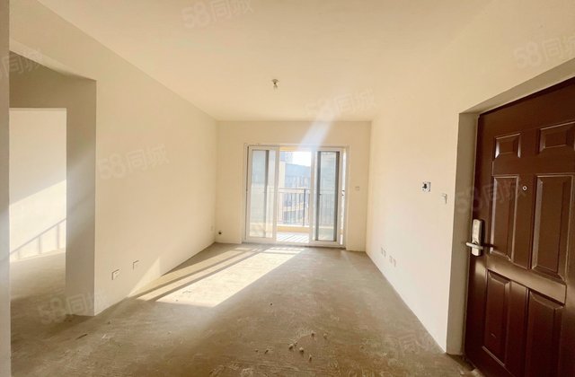 融创凯旋东岸3室2厅93.93㎡95万二手房图片