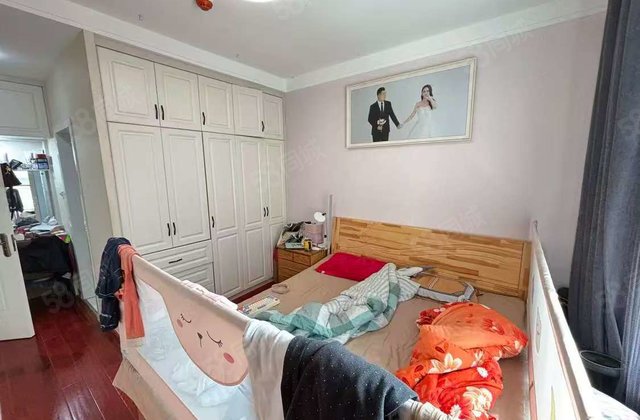 开发区振华东昌路上 东昌丽都 3室精装双卫 东边户南北通透