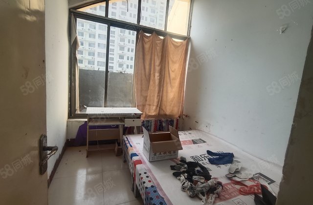 文轩中学 新时代 60平方两室一厅