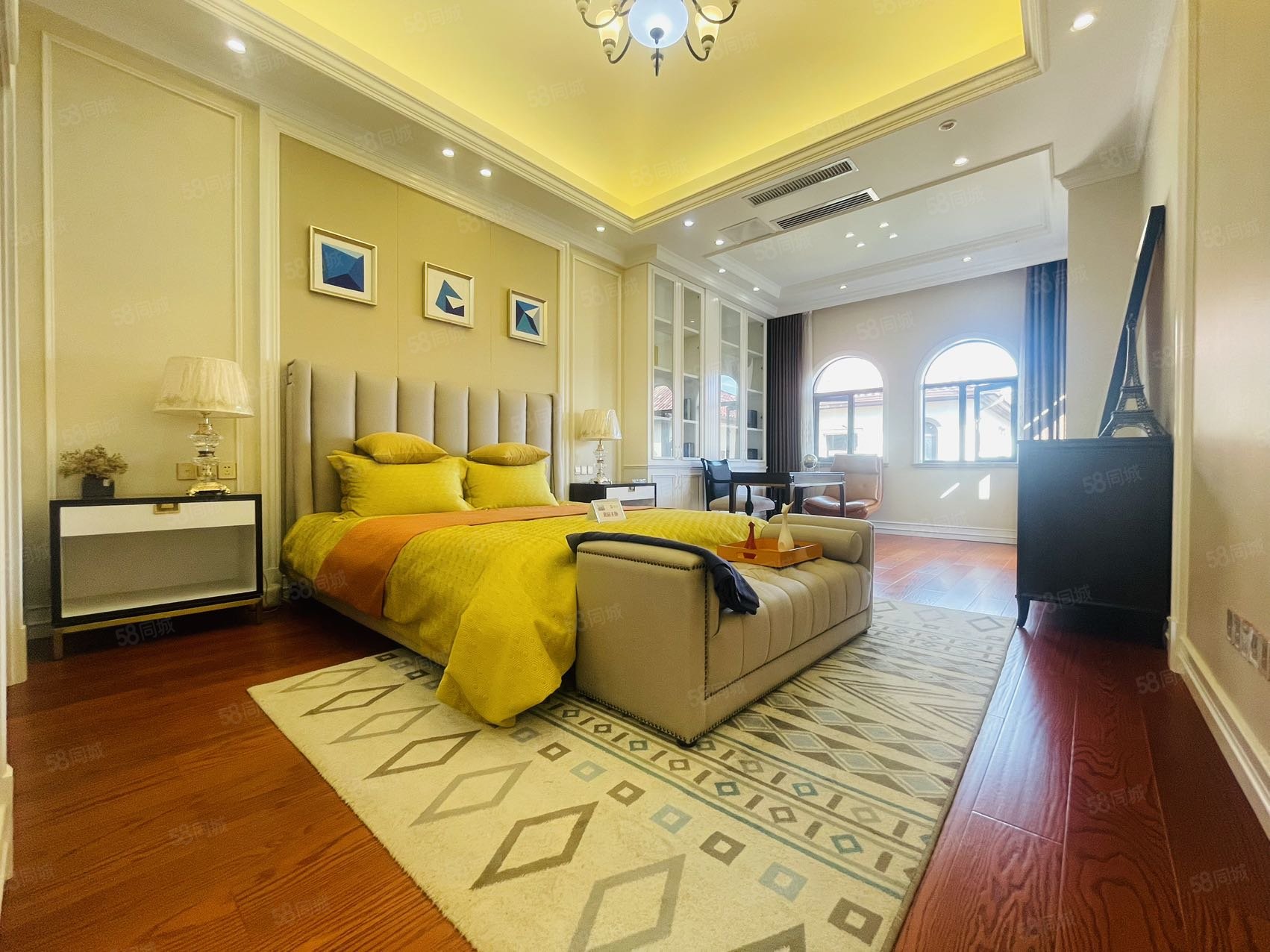 北部新洲莱茵别墅5室2厅3卫260㎡东西198万