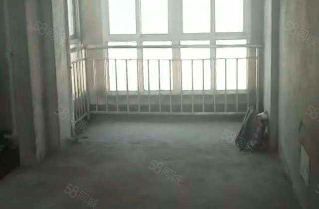 春江花苑3室2厅107.37㎡33万二手房图片