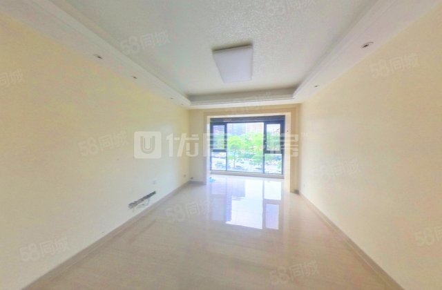 新鸿基泷景(六期)3室2厅95㎡120万二手房图片