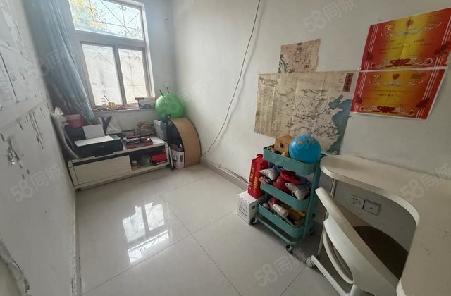 文轩总 闸口运河旁  一楼带大院 95万 院子比较方正