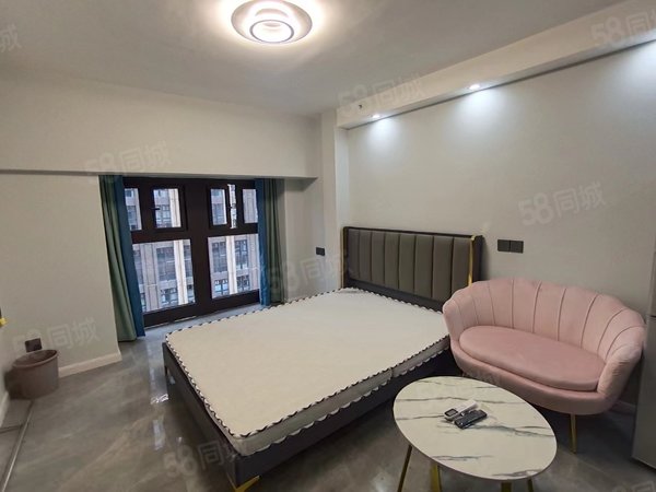 【多图】中梁百悦汇,学府大道租房,六公里轻轨站,精装单配,可月付,可