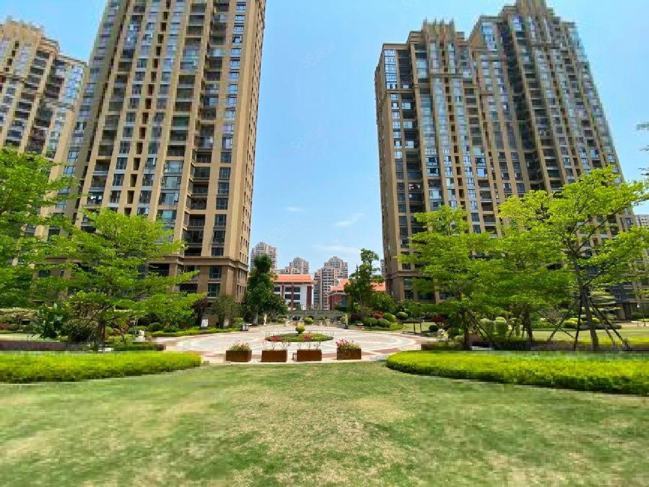 欧式精装复式4房奢华品质海斌校门口融信半山云顶