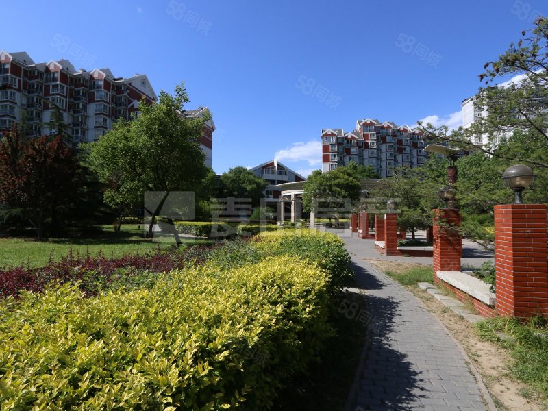 怡美家園4室2廳2衛(wèi)131.37㎡南北768萬