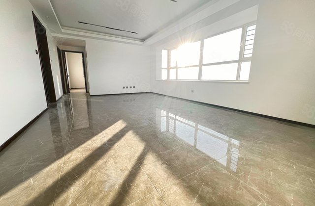 东泰泰和府3室2厅121.95㎡77.9万二手房图片