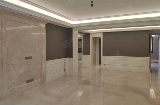 别墅 豪装 黄山绿苑 三个车库