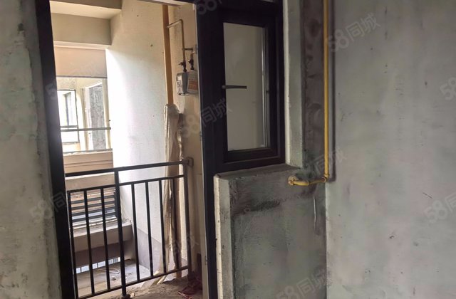 昌建星悦城3室2厅104.82㎡64万二手房图片