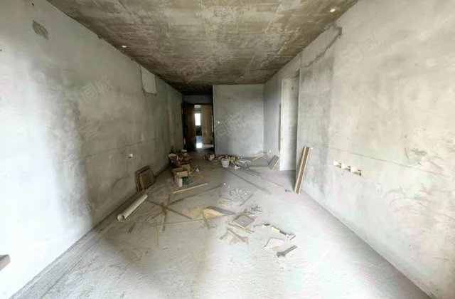 龙光南海玖龙湖3室2厅101.12㎡81万二手房图片