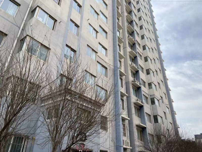 警安花园3室2厅1卫98㎡南北55万