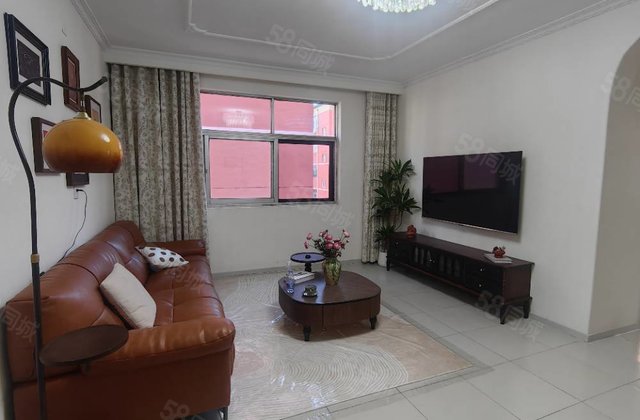 东昌中学总校兴华路  中间好楼层东边户，南北通透