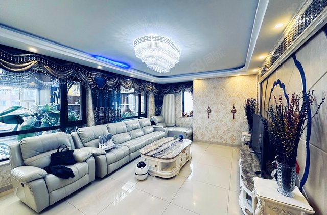 十二院城4室2厅196.58㎡154万二手房图片