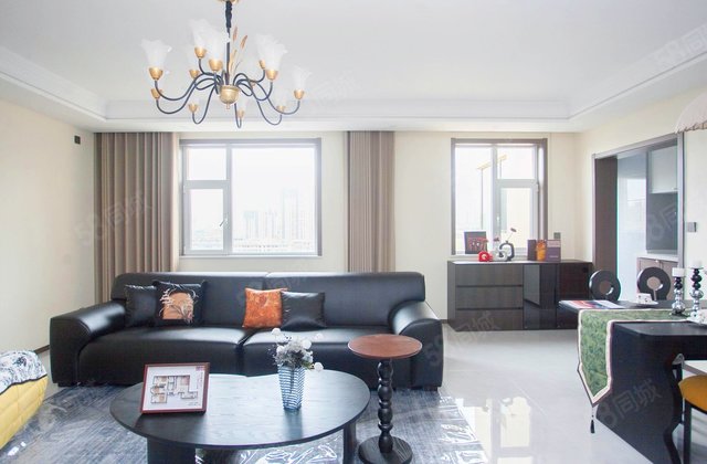 领秀长风天秀园3室2厅150.35㎡119万二手房图片