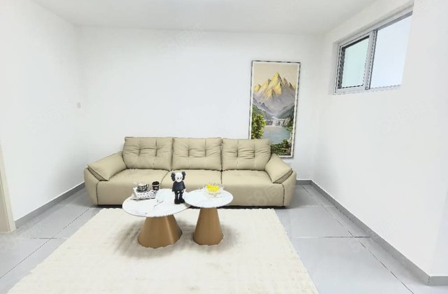 文轩中学本部 东关民族 一楼 三室两厅 精装 区医院家属院