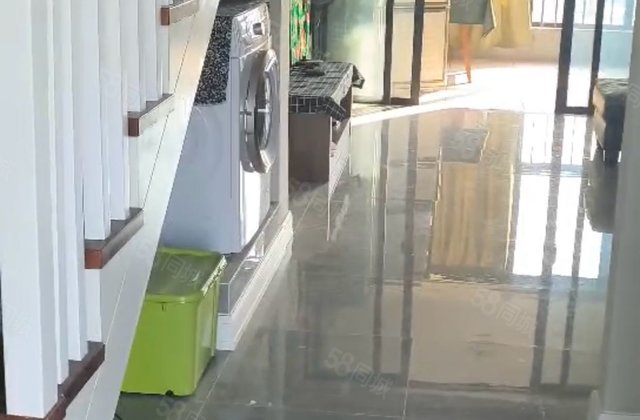 金月湾椰海小镇2室2厅38.47㎡95万二手房图片