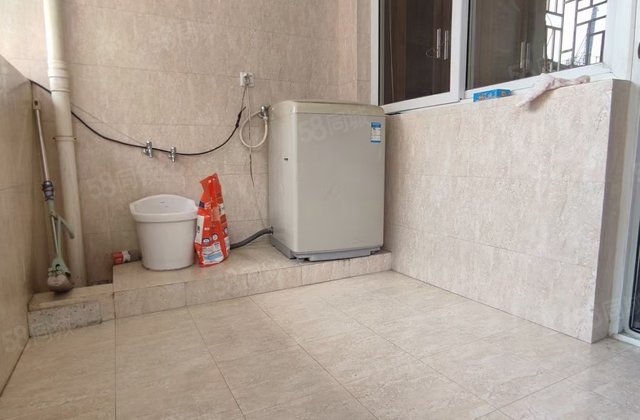 民主路22-40号住宅楼3室2厅127㎡82万二手房图片