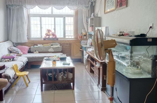 二实验 文轩 龙山南区 多层三楼 看房方便