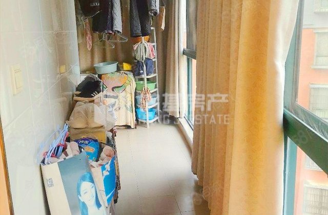 东方桃苑3室2厅133.83㎡150万二手房图片