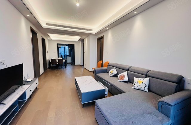 保利湖光印3室2厅119㎡310万二手房图片