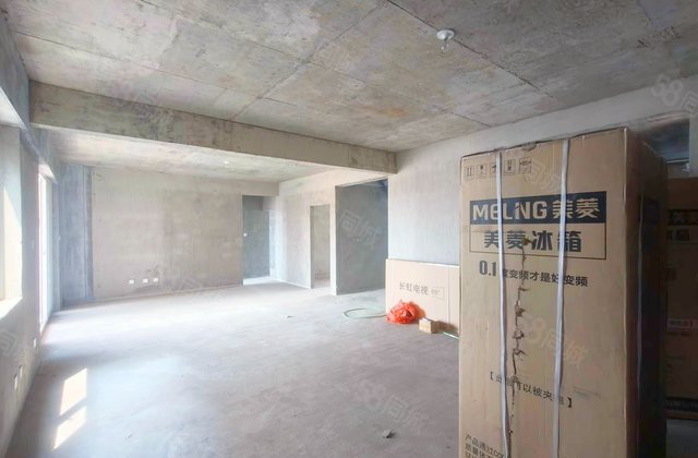 海布斯卡二期4室2厅167.37㎡115万二手房图片