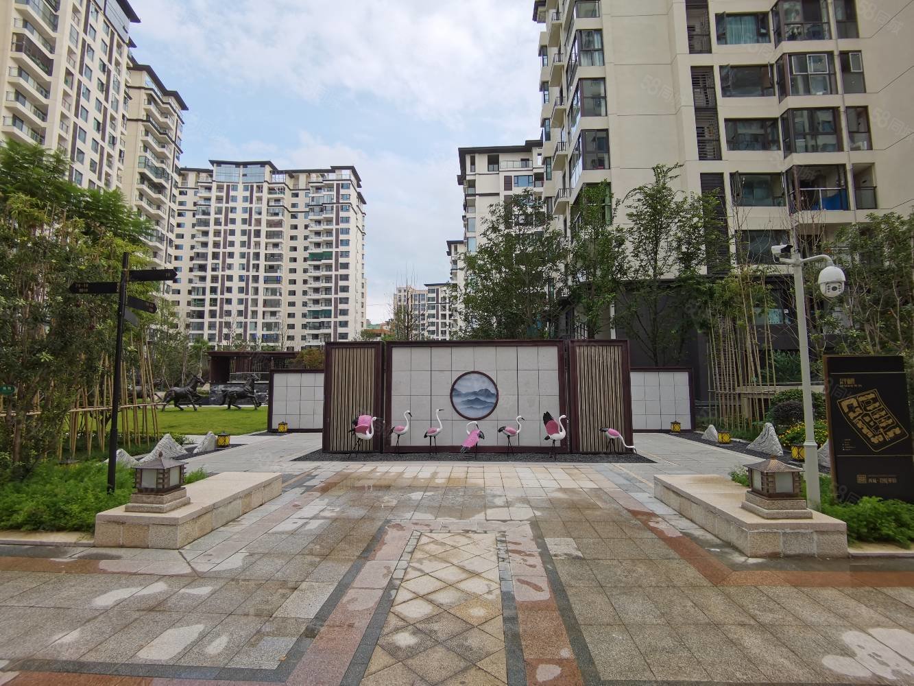 低于开盘价1000元房东急售君悦华府大三房