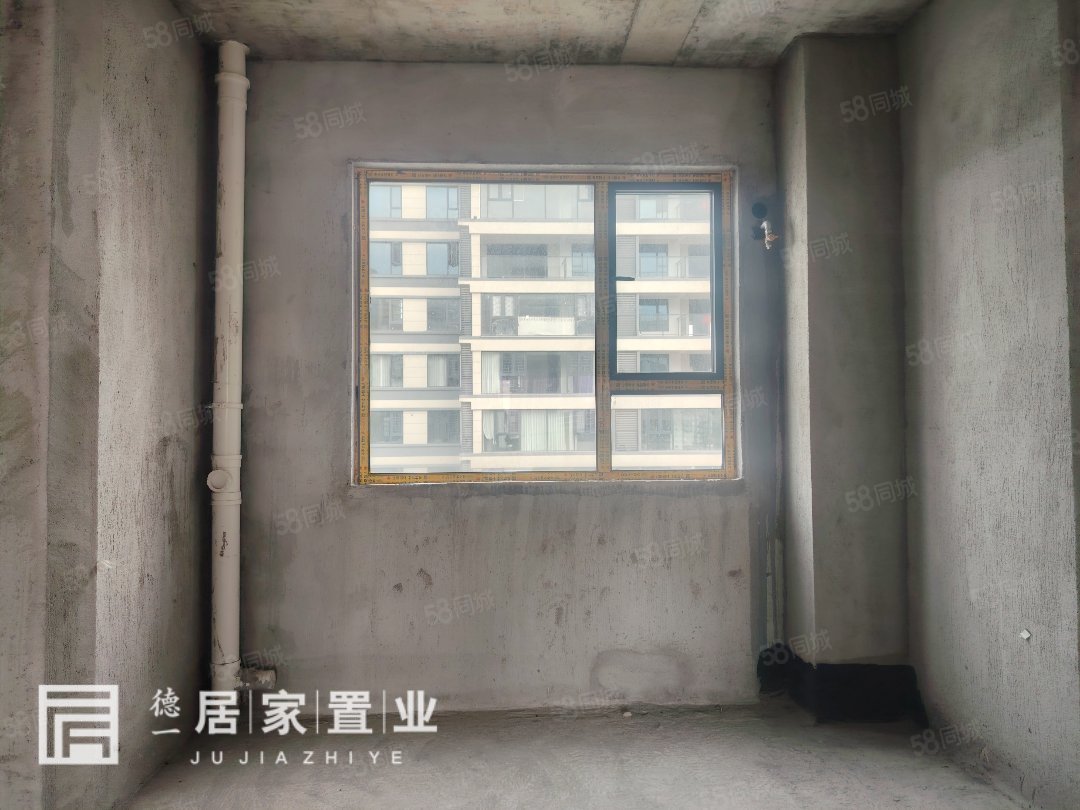 东升凤凰城3室2厅2卫111.1㎡南北57.6万