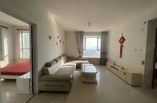 金柱大学城边户，85万送车位储藏室