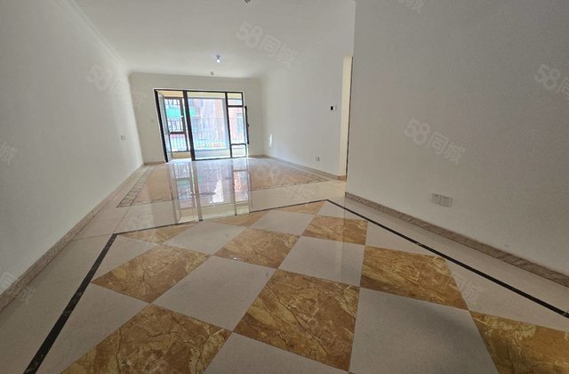 急售 翡丽湾 精装修 四室两卫 新房未住 带车位