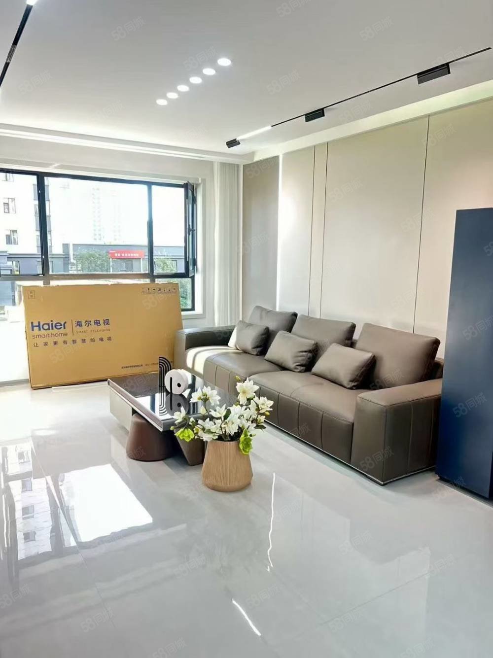 居然世界里2室1厅1卫80.62㎡南北43.8万