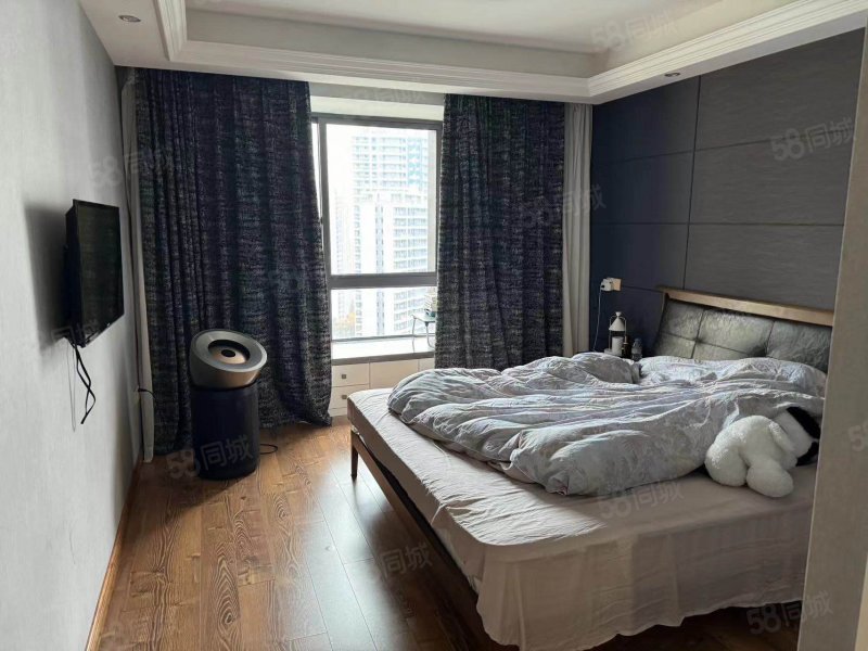 绿翠豪庭3室1厅2卫131.34㎡东南210万
