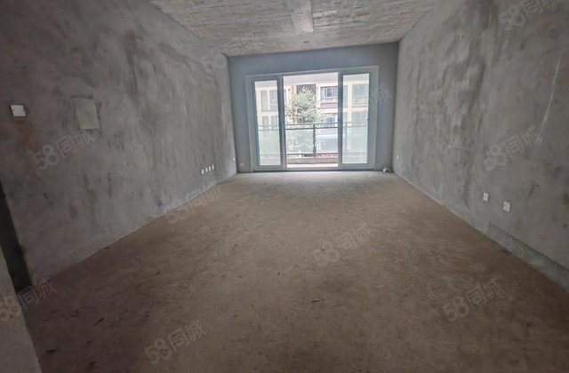 正黄翡翠云庭4室2厅121㎡75.8万二手房图片