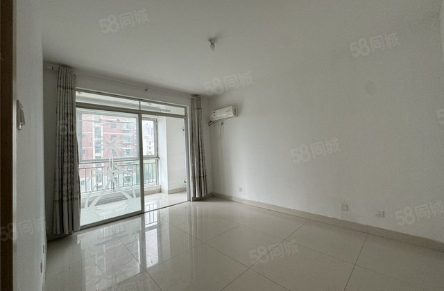 湖边 畅博怡情湾 三室两卫 年大税带储