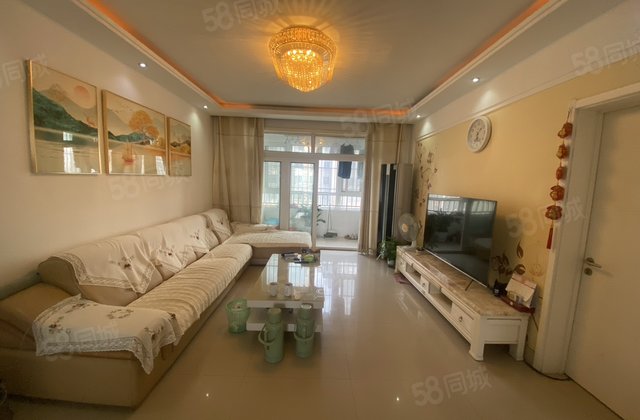 领秀城 3室2厅 2卫 带车位储藏室 证过2年 看房方便