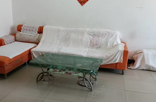 万达北邻，地暖房，单价4000多，首付5个 ，三室不是顶层