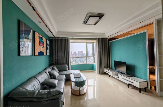 开发区东昌！东昌丽都 精装三居室  边户 全明户型 落地阳台