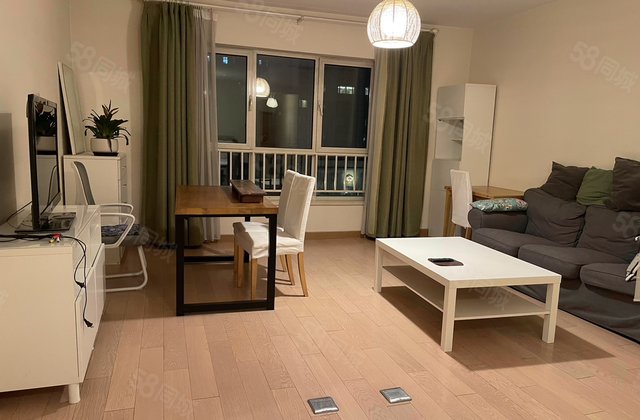 西城晶华1室0厅78.21㎡968万二手房图片