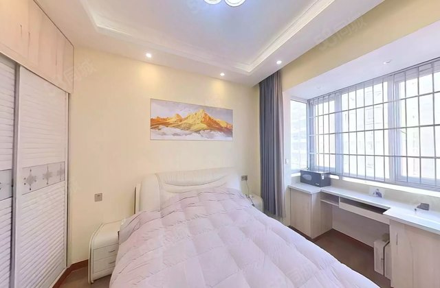 百佳苑4室2厅139㎡67万二手房图片