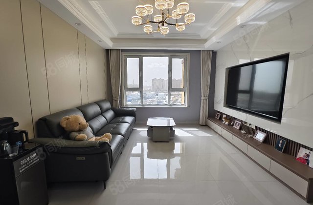 江北水镇别墅  5加6 带露台 精装拎包入住 免大税 可按揭